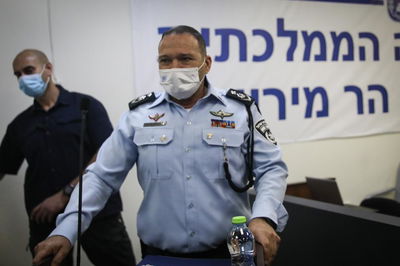 שבתאי מעיד בוועדה