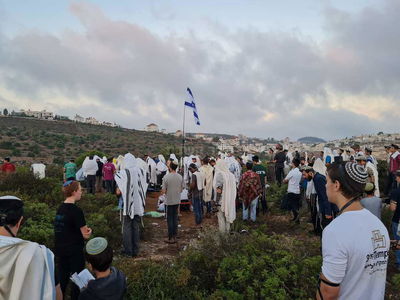 תפילת שחרית בגופנה הבוקר
