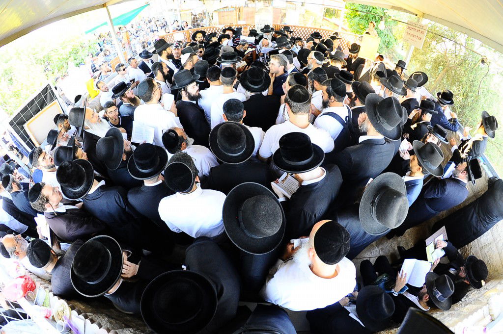 תיעוד: המונים השתתפו בהילולת הצדיק מעגו'ר