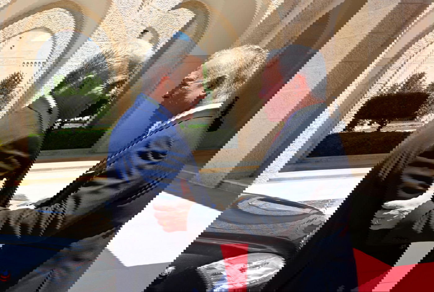 המלך ולפיד בפגישה