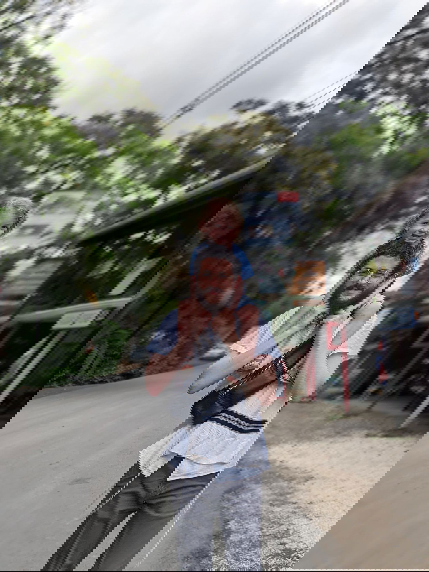 הרב דובינסקי ובנו בן ה-2 וחצי