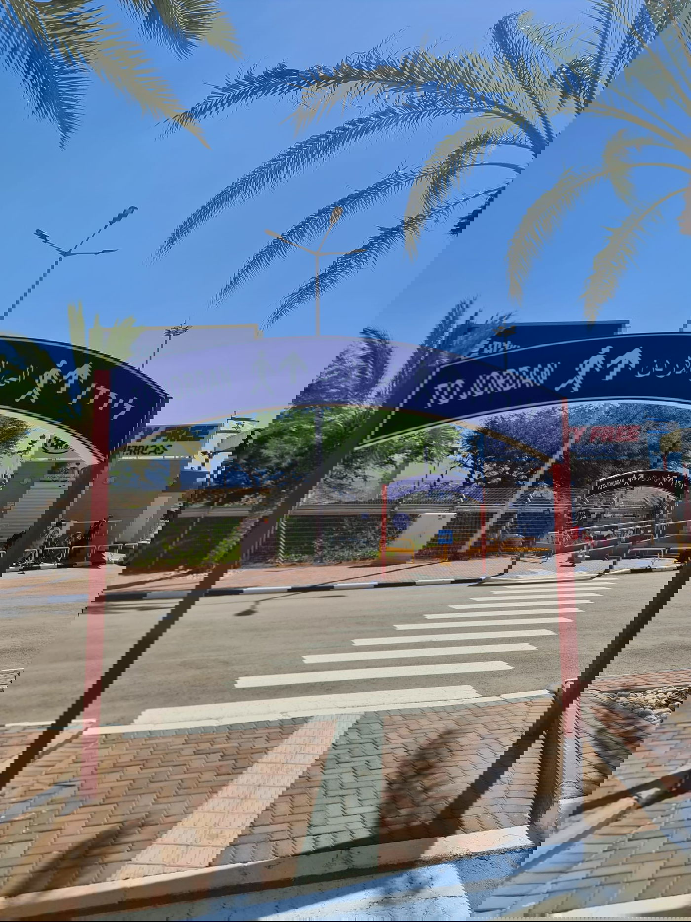 היהודים שהצליחו להגיע לקבר אהרן הכהן • צפו