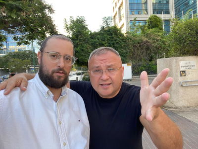 סמיון והפרשן ישראל כהן