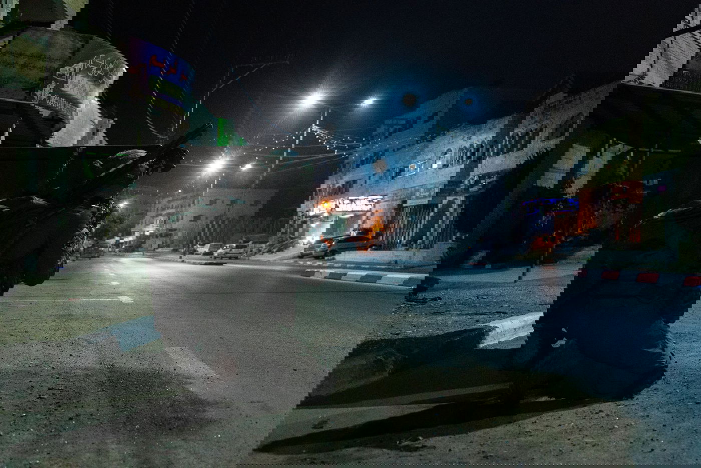 12 מבוקשים נעצרו, פלסטינים התפרעו; צפו