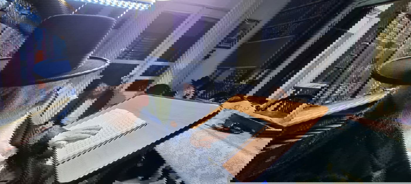 ראש הישיבה הגרב"ד פוברסקי בקינות; צפו