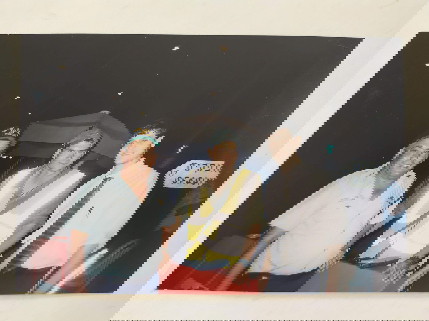 השוטרים במחסום הראשון. אלו שהעלו אותי לג'יפ שהוביל אותי פנימה.