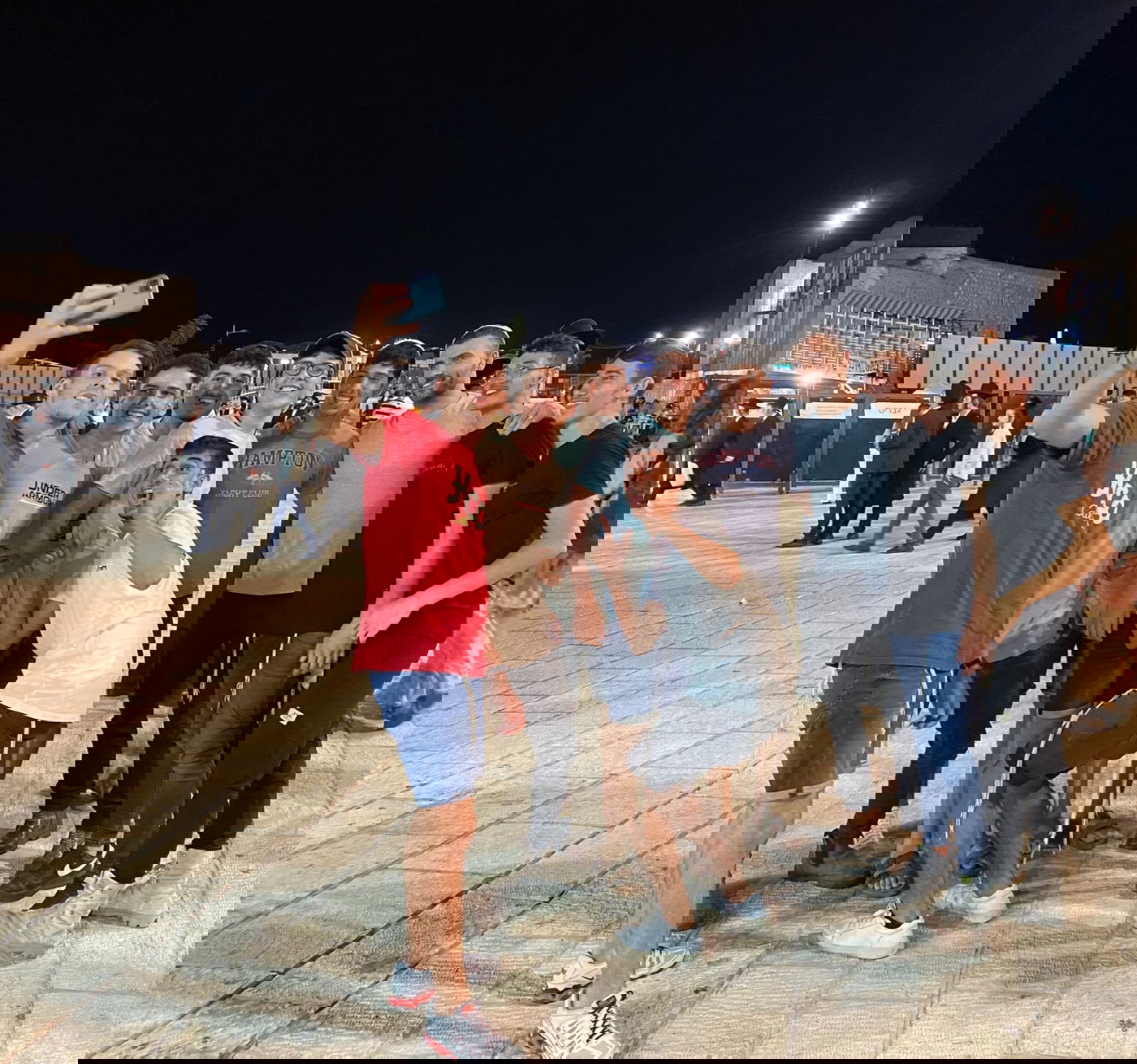 ערב תשעה באב: השחקן הישראלי התפלל בכותל