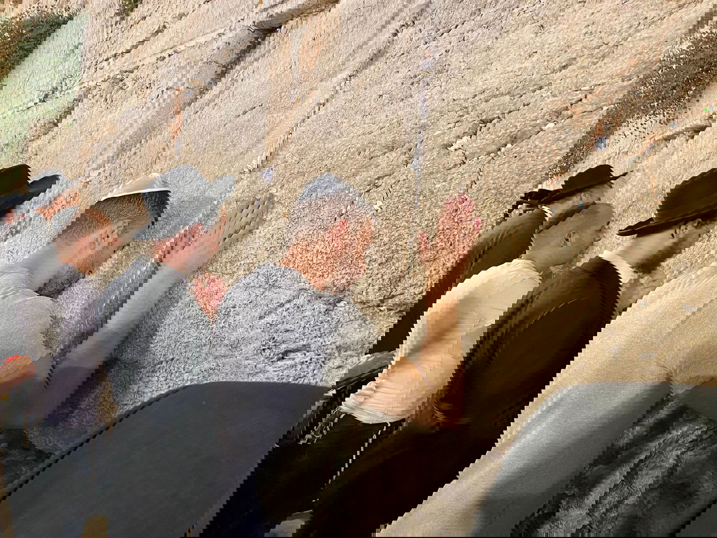 ערב תשעה באב: השחקן הישראלי התפלל בכותל