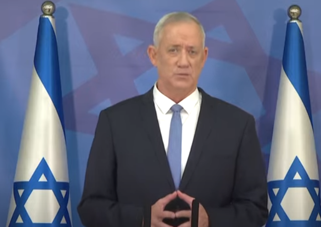 ראש הממשלה  לפיד ושר הביטחון גנץ מסכמים את מבצע 'עלות השחר'