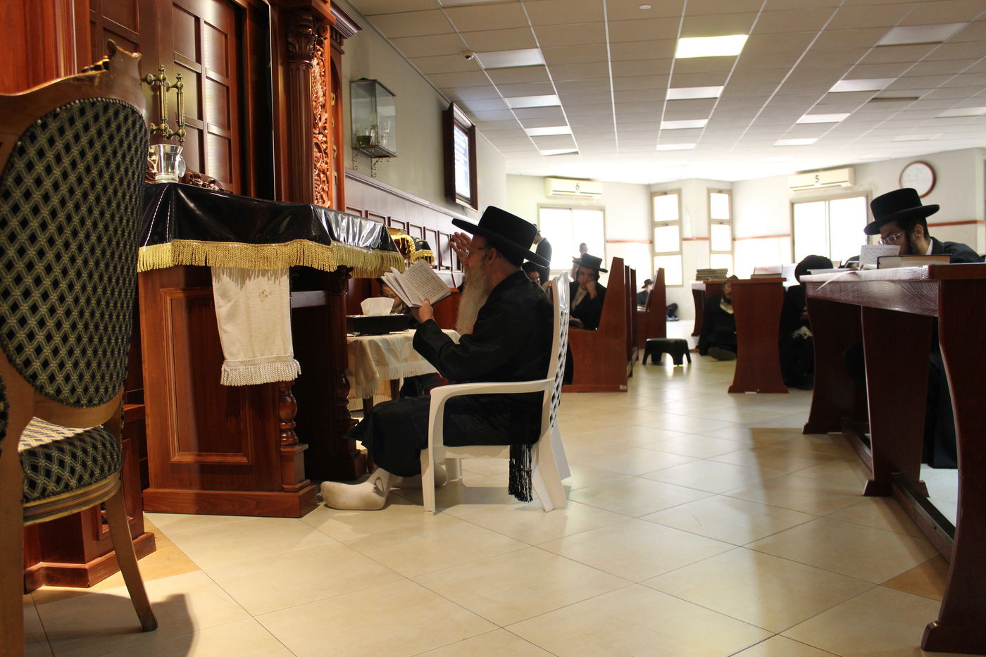 קינות וקידוש לבנה: ט' באב בקרעטשניף קרית גת