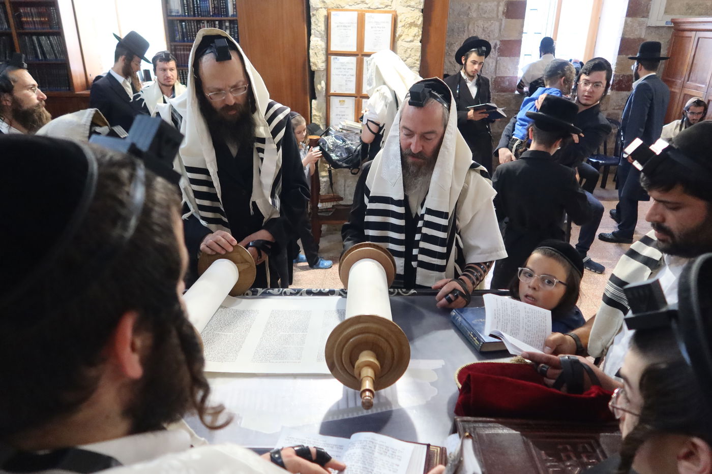 תיעוד: תשעה באב במערת המכפלה