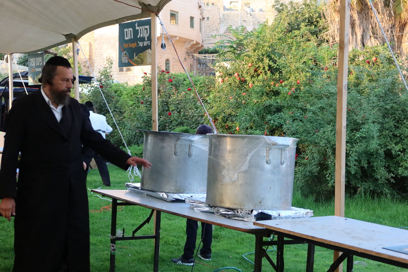 תיעוד: תשעה באב במערת המכפלה