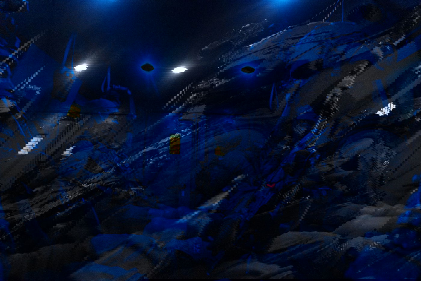 ארבעה מבוקשים נעצרו, הלוחמים הותקפו