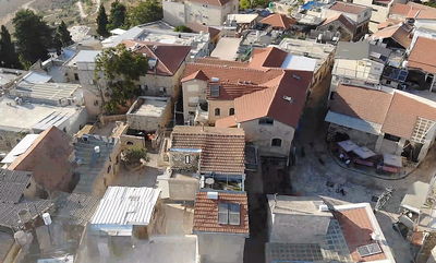 ב"כיכר היריקות" בצפת - כבר הייתם?!