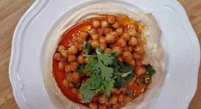 'ארבעס' במינימום ארבעט: כדורי חומוס פיקנטיים, פריכים ומהירים