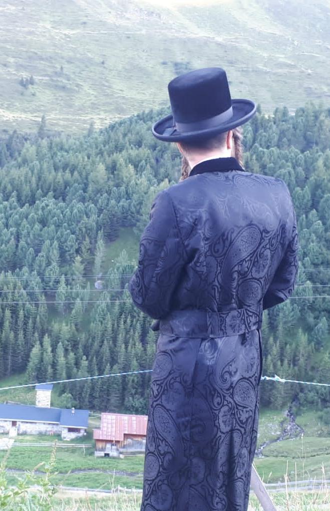 הרבי מסאדיגורא בנופש