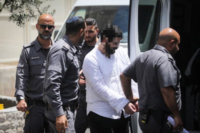 כוחות המשטרה ליד בית המשפחה