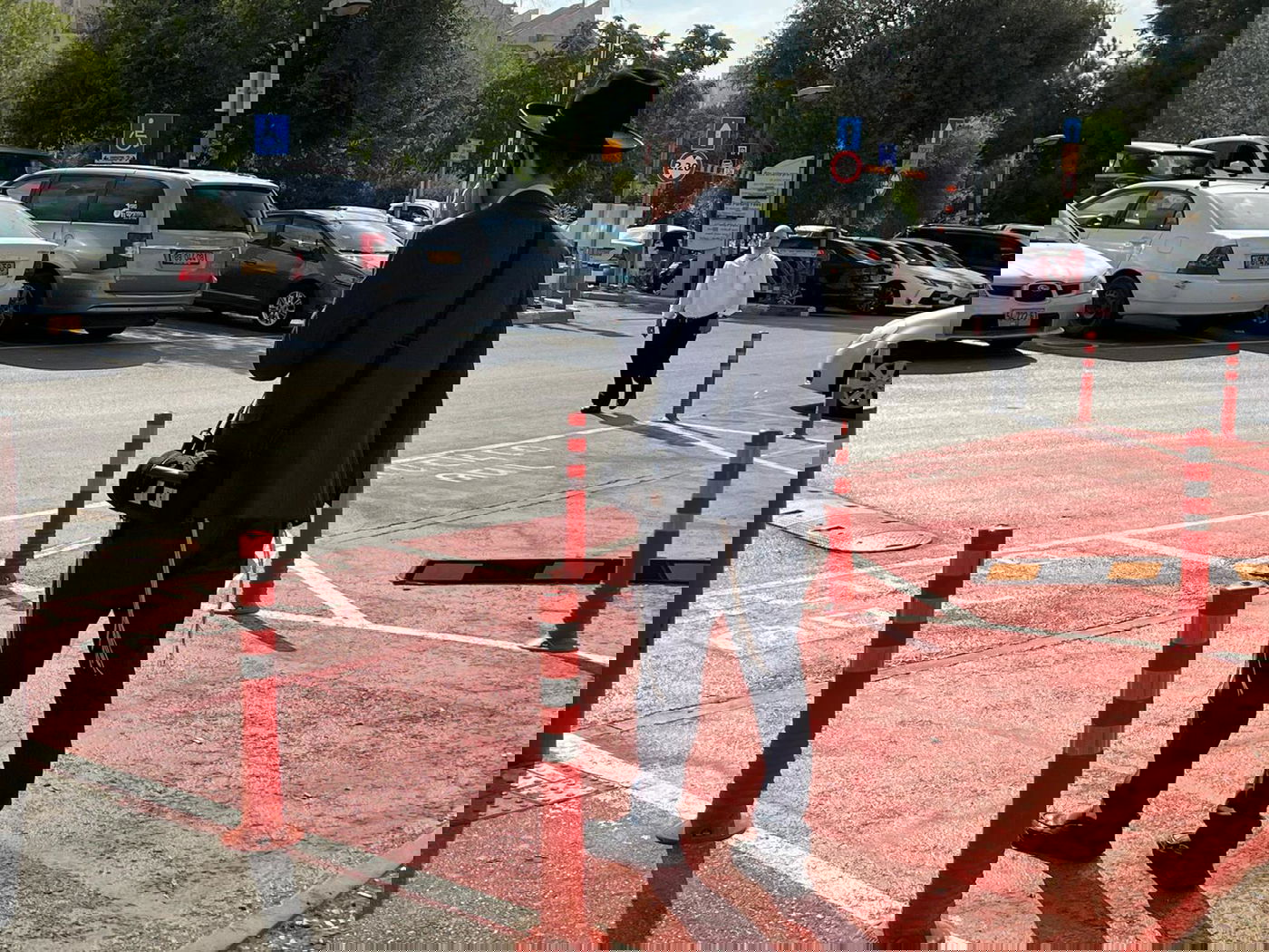 האח ששוחרר מבית החולים, הבוקר