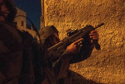 יריות , אבנים ובלוקים יודו לעבר כוחות הביטחון