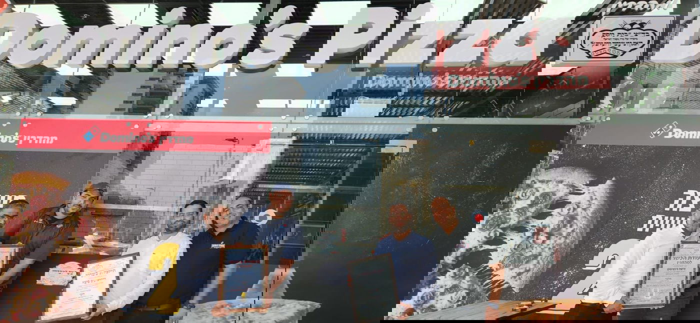 כשרות, חוויה ואיכות. בקביעת המזוזה