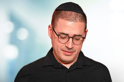 האזינו ליונתן סבה במחרוזת שירי ברית