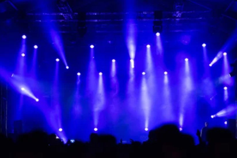 הופעה. אלוסטרציה