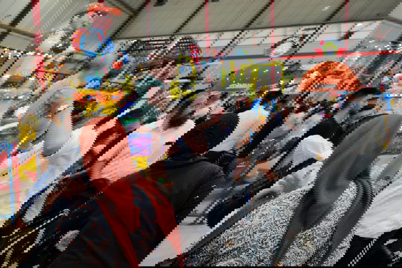 יחליפו כח בכח: כך החרדים נהנים בלונה פארק בירכא