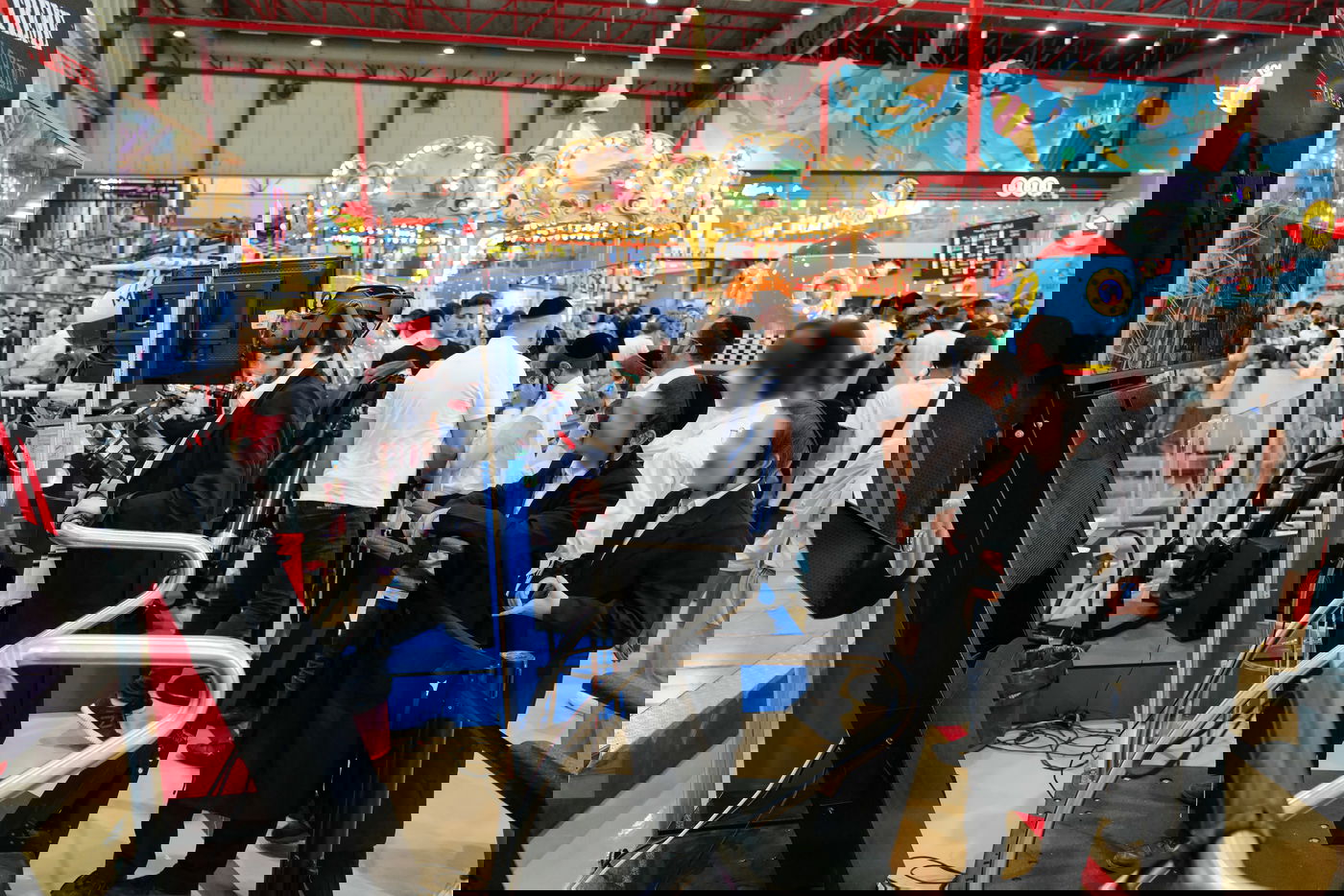 יחליפו כח בכח: כך החרדים נהנים בלונה פארק בירכא