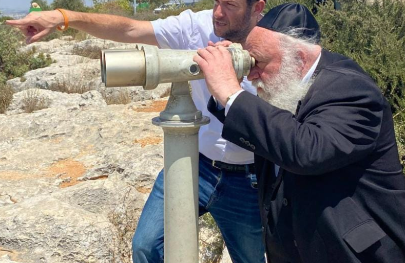 יצחק גולדקנופף