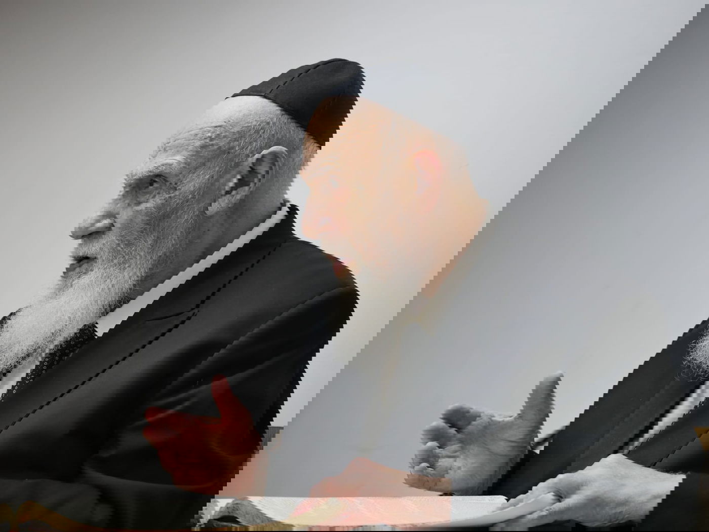 התפללו  לרפואתו. נשיא המועצת הגר"ש כהן