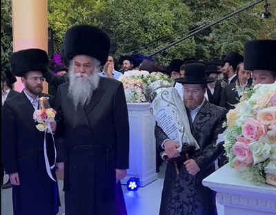 אירוע מרגש: שמחל'ה, נער בתסמונת דאון, 'התחתן' עם התורה