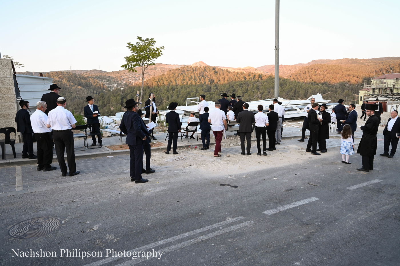 "כמו גנבים חסרי רחמים": העירייה הרסה בית כנסת יחיד ברחוב