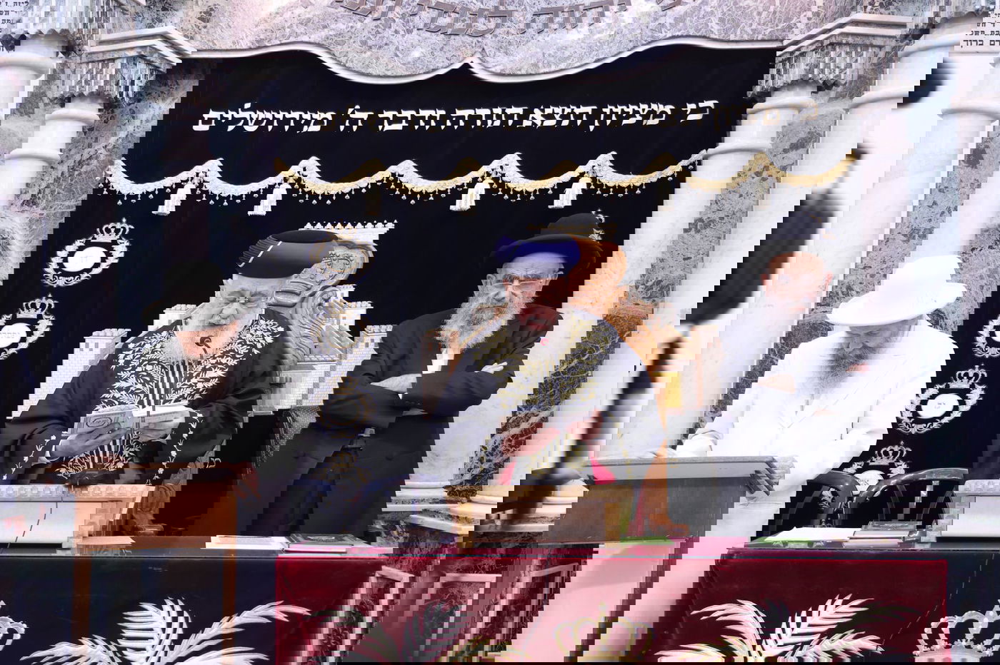 מורדם ומונשם: החמרה נוספת במצבו של נשיא המועצת