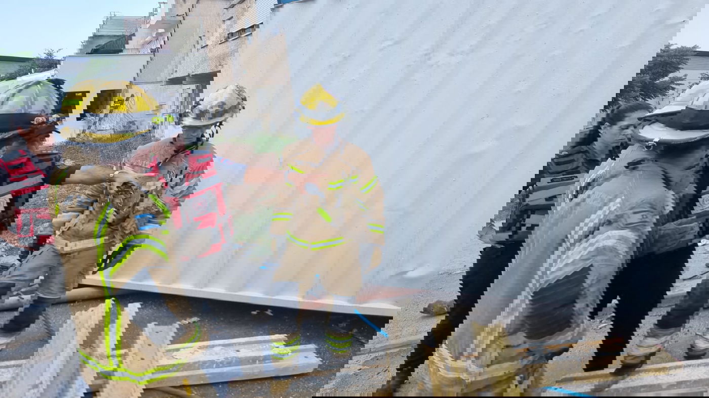 מעלית נפלה מגובה 12 קומות ומחצה למוות שני פועלים