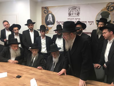 חכם שלום בוועד הישיבות