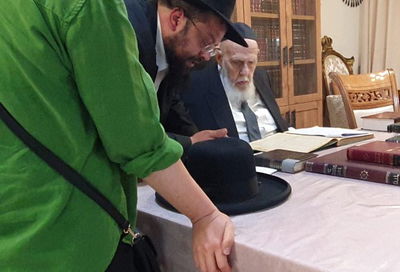 המעוכבת אצל נשיא המועצת