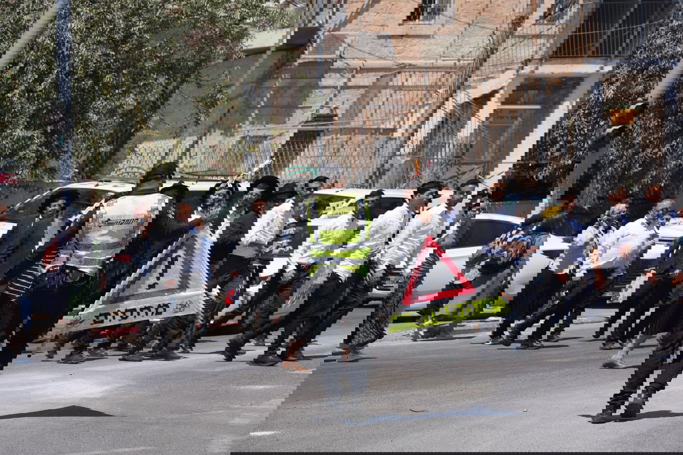 רבבות המלווים בתיעוד מהרחפן המשטרתי • צפו