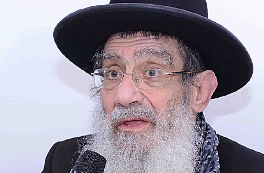 האזינו לדבריו של חבר המועצת הבכיר