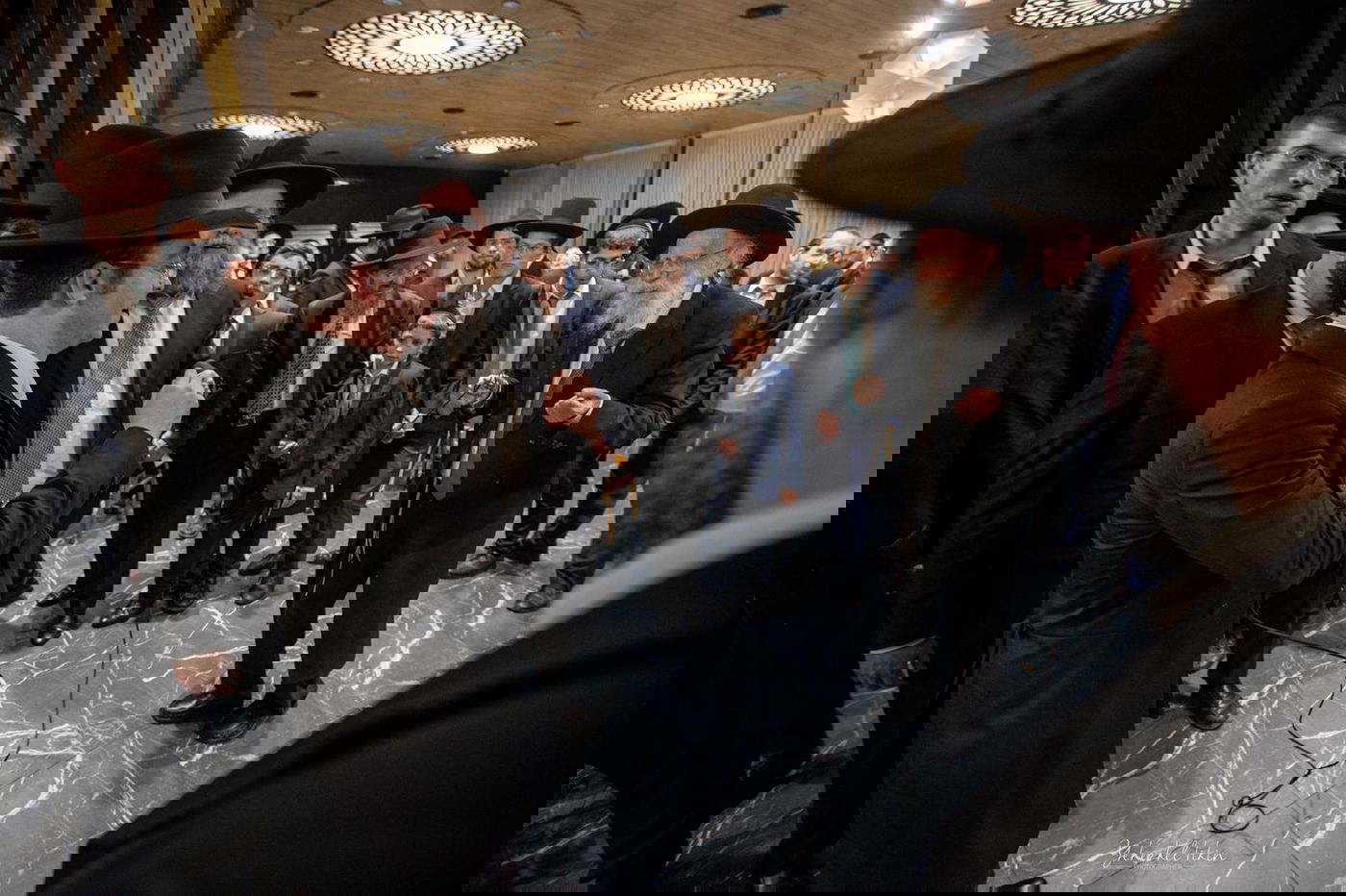 שמחת הנישואין לבן ר"י 'מגדל עוז', הרה"ג יחזקאל אתרוג • תיעוד