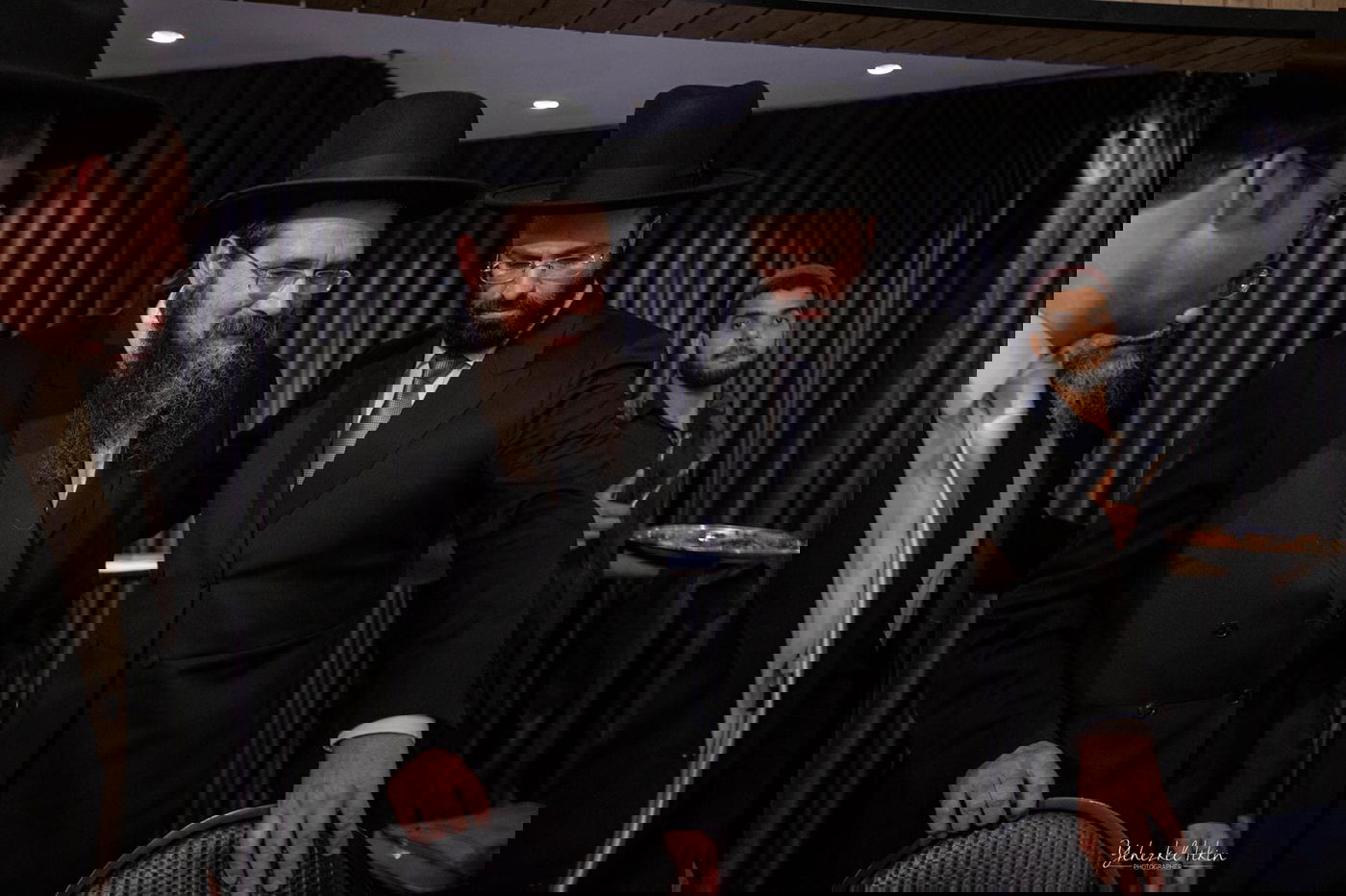 שמחת הנישואין לבן ר"י 'מגדל עוז', הרה"ג יחזקאל אתרוג • תיעוד