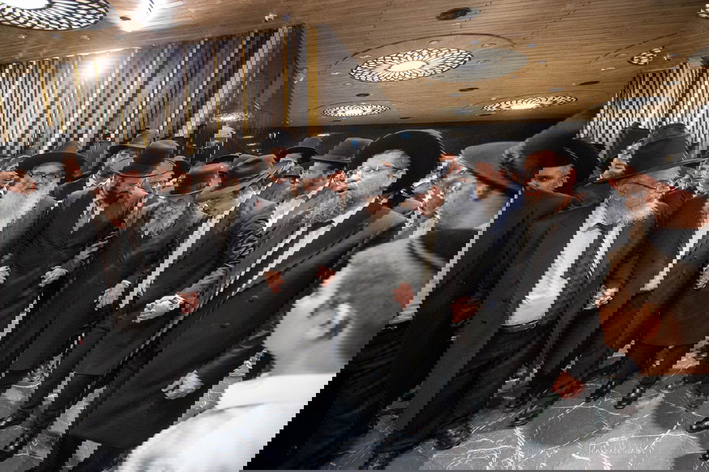 שמחת הנישואין לבן ר"י 'מגדל עוז', הרה"ג יחזקאל אתרוג • תיעוד