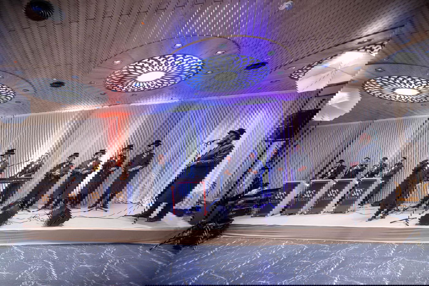 שמחת הנישואין לבן ר"י 'מגדל עוז', הרה"ג יחזקאל אתרוג • תיעוד