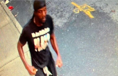 התוקף כפי שנלכד במצלמות אבטחה