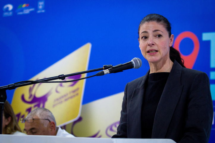 מיכאלי הורתה לבחון הפעלת תחבורה ציבורית בשבת