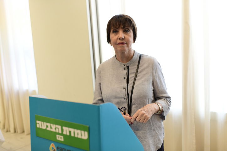 גלאון: "מחוייבים לסיום הכיבוש, הליכוד יכול לקפוץ לי"