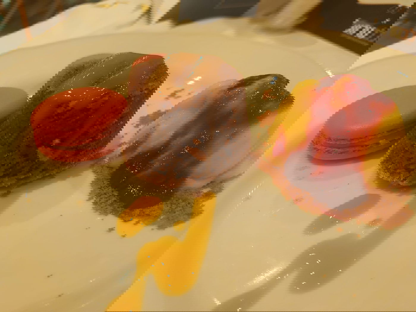 ניצוצות בדמות מאכלי גורמה בבית מלון מהדרין בשויץ קיץ תשפ"ב