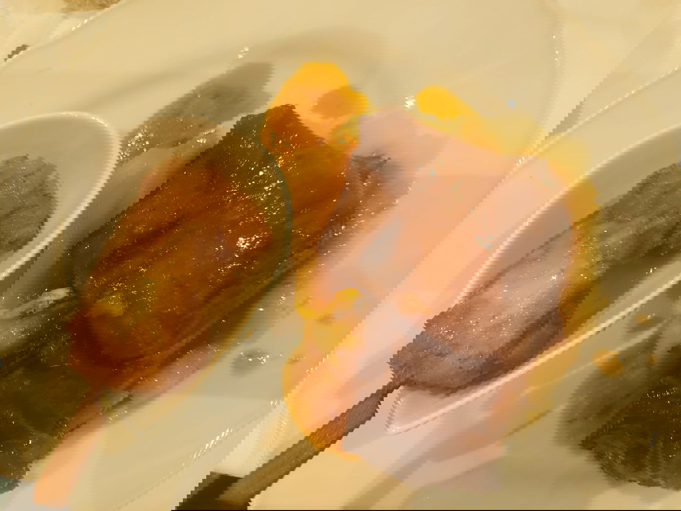 ניצוצות בדמות מאכלי גורמה בבית מלון מהדרין בשויץ קיץ תשפ"ב