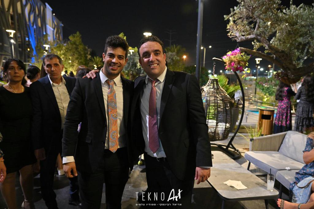 המפיק דוד פדידה חיתן את בתו - בהפקה מטורפת • צפו