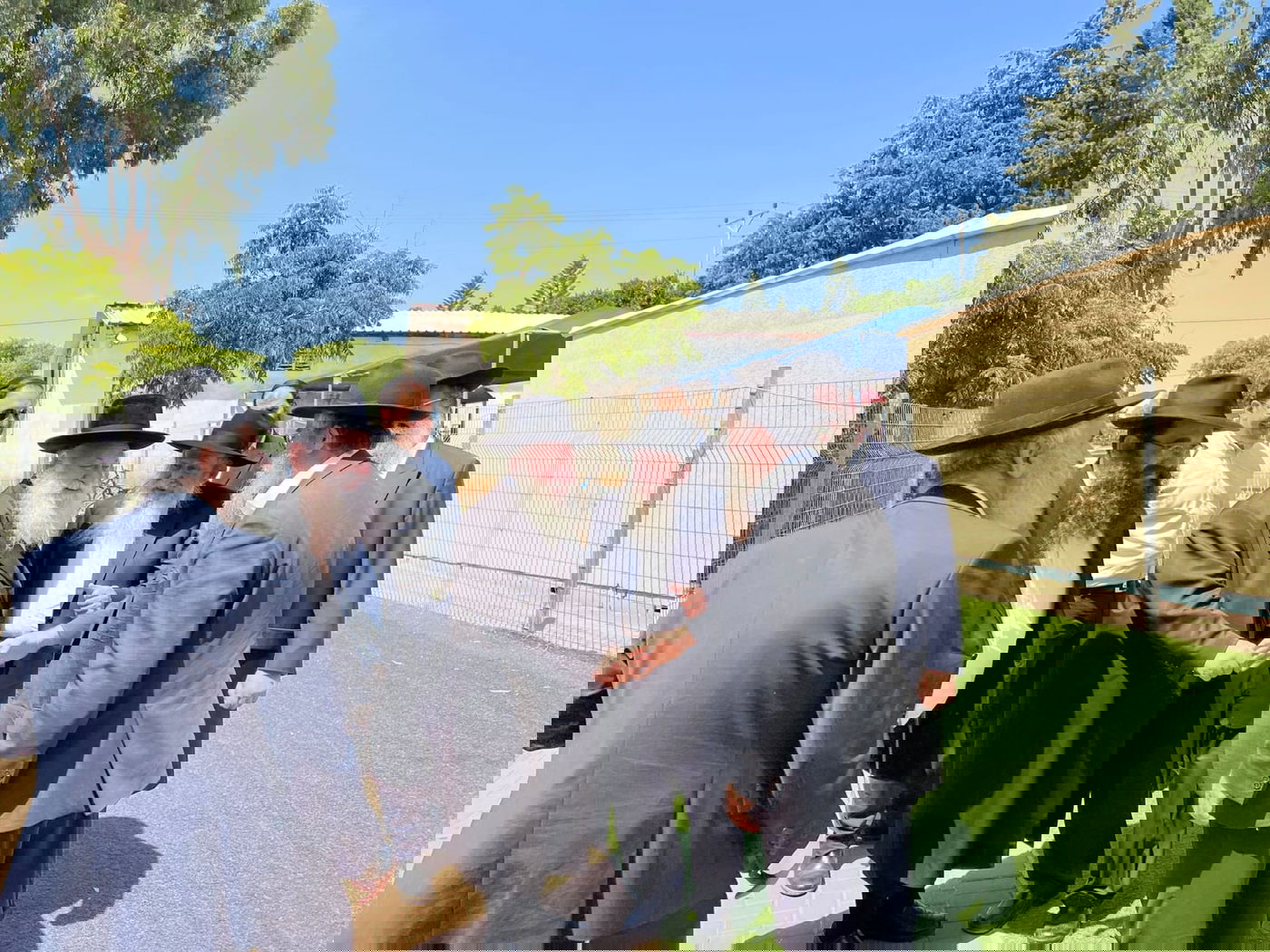 גולדקנופף בכפר חב"ד