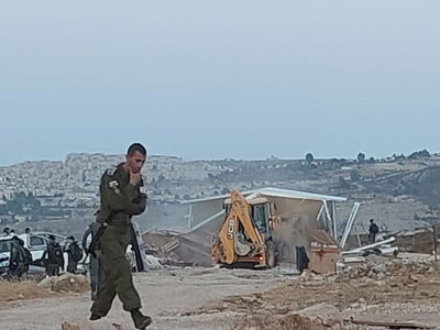 בתים של 3 משפחות ברמת מגרון נהרסו